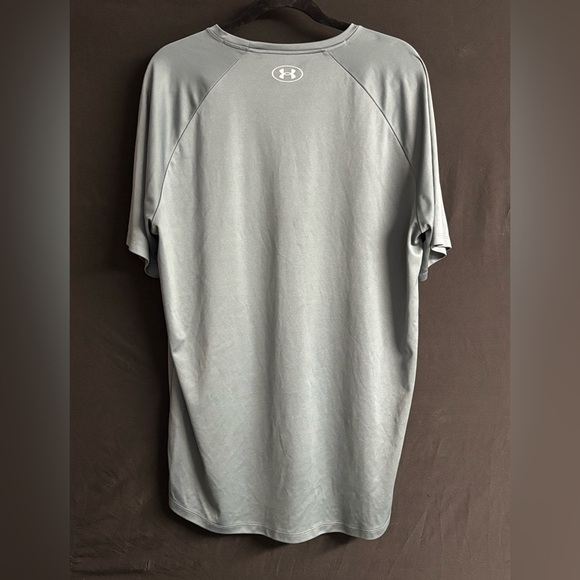 Under Armour Gray Short Sleeve Tee Loose Fit XL - Picture 2 of 3